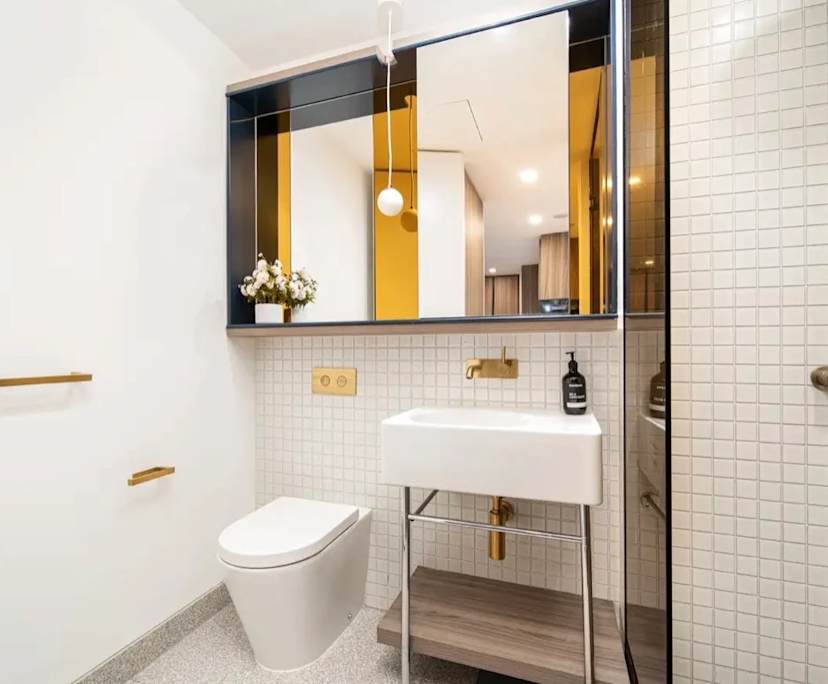 Furnished room with own bathroom