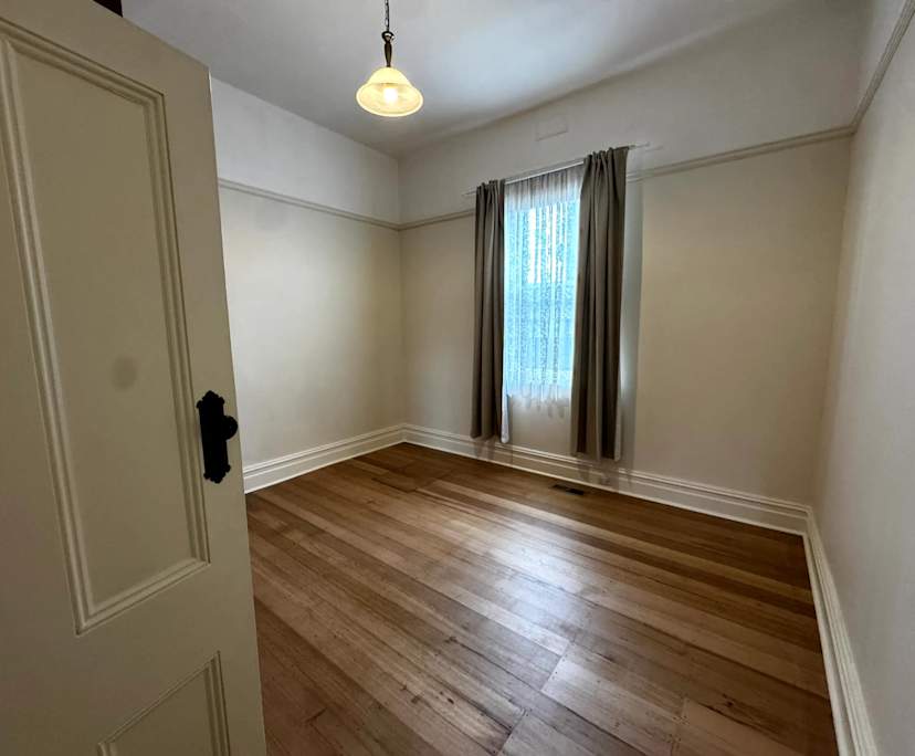 Unfurnished room in a share house