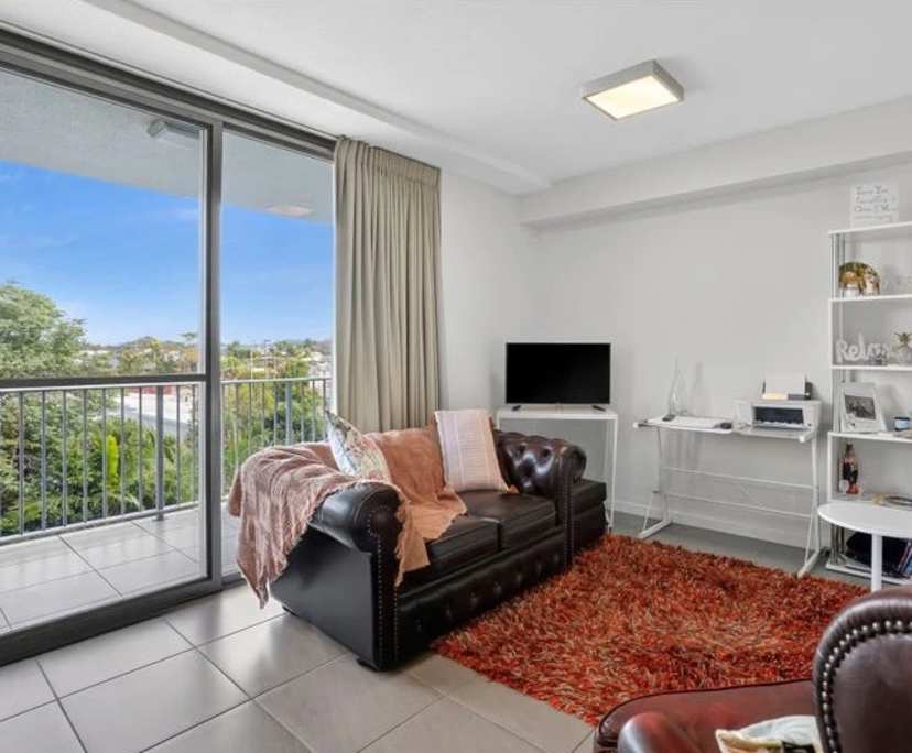 $600, 1-bed, 1 bathroom, Maroochydore QLD 4558