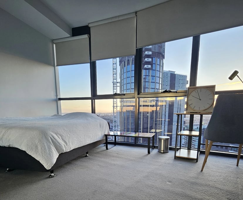 Furnished room with ensuite in a flatshare