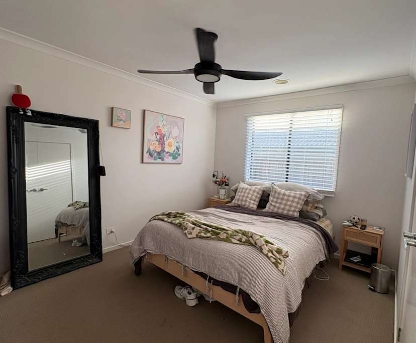 Unfurnished room in a share house