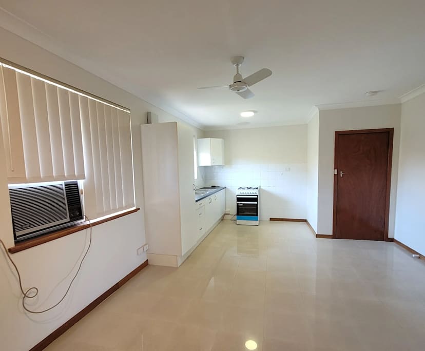 Whole property with 3 rooms for rent