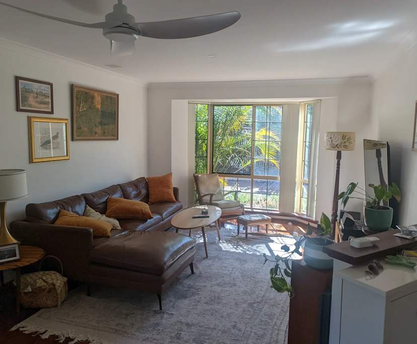 Furnished room in a share house