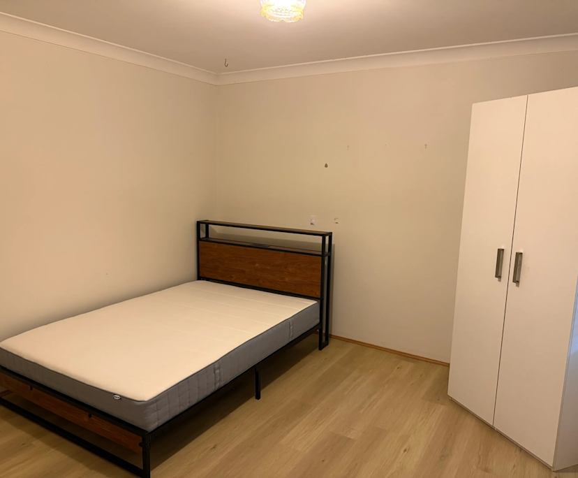 Whole property with 2 rooms for rent