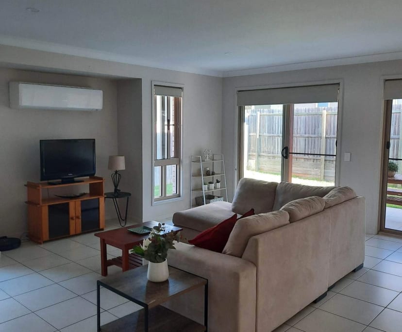 2 Rooms for Rent in Cleveland, Brisbane 250, Unfu...