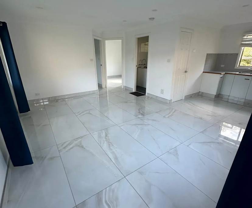 Unfurnished room granny flat for rent