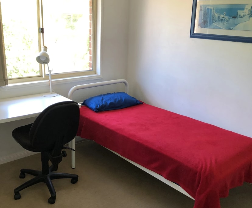 Furnished room in a flatshare