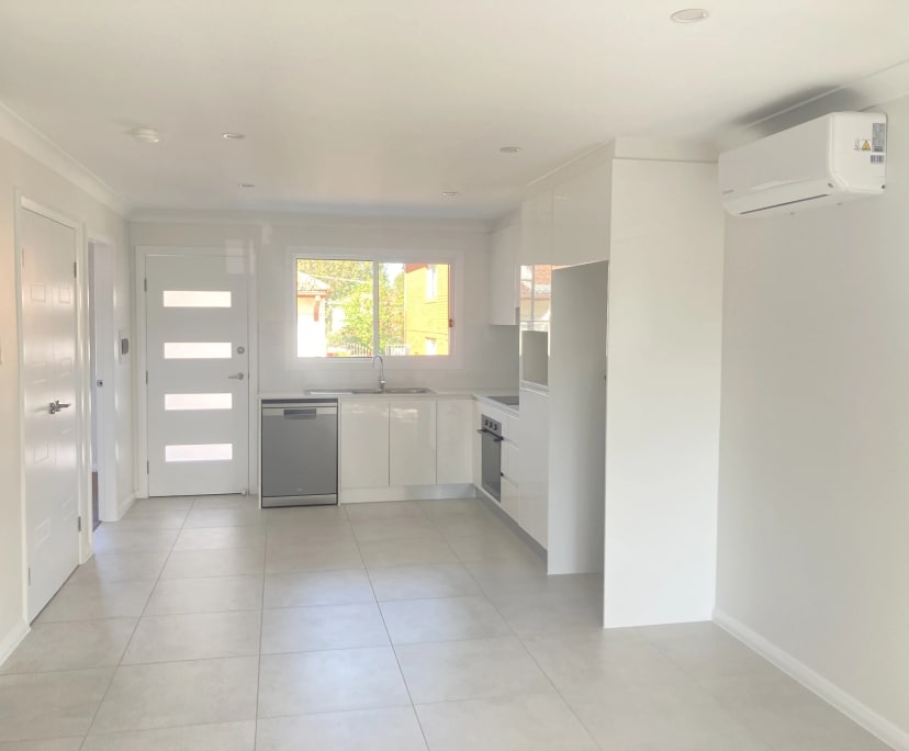 Granny Flat for Rent in Penrith, Sydney 520, Unfu...