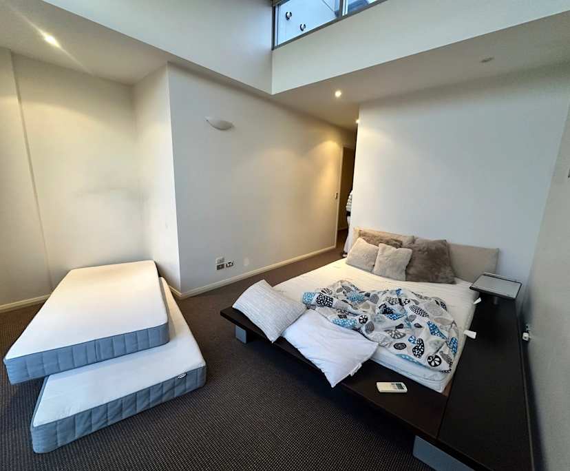 Whole property with 2 rooms for rent