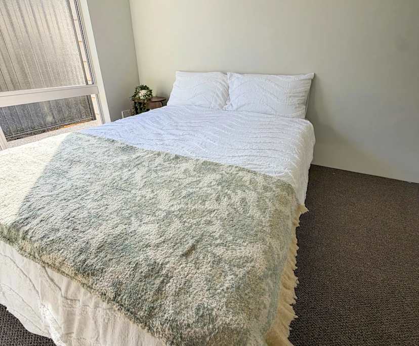 Furnished room with own bathroom