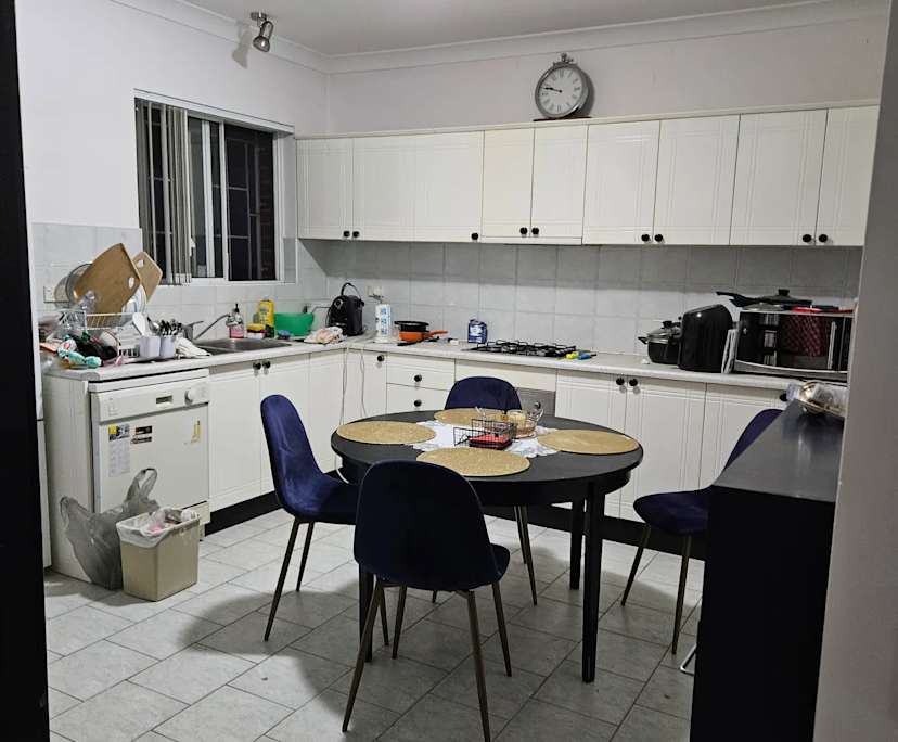 $350, Share-house, 5 bathrooms, Kingsford NSW 2032