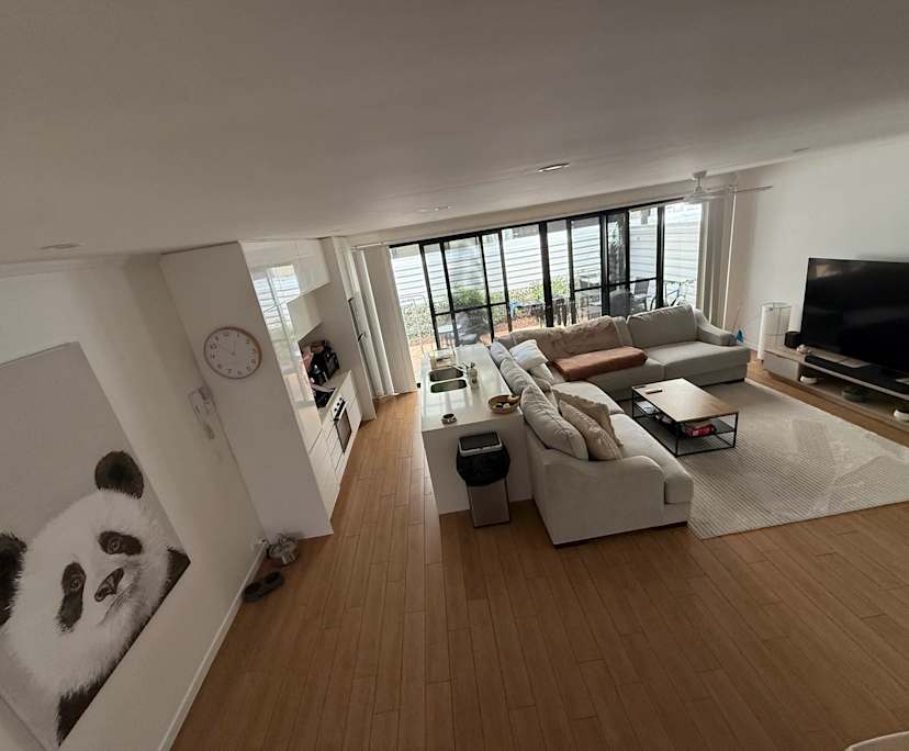 Unfurnished room in a share house