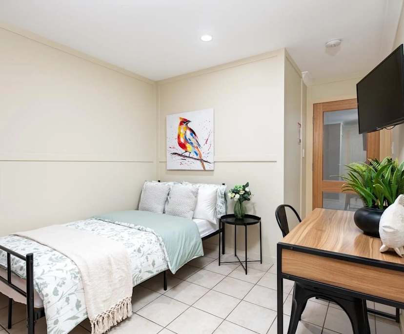 $370, 1-bed, 1 bathroom, Forest Lake QLD 4078