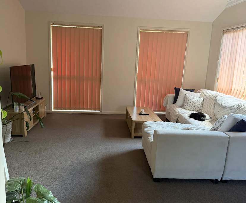 Unfurnished room in a share house
