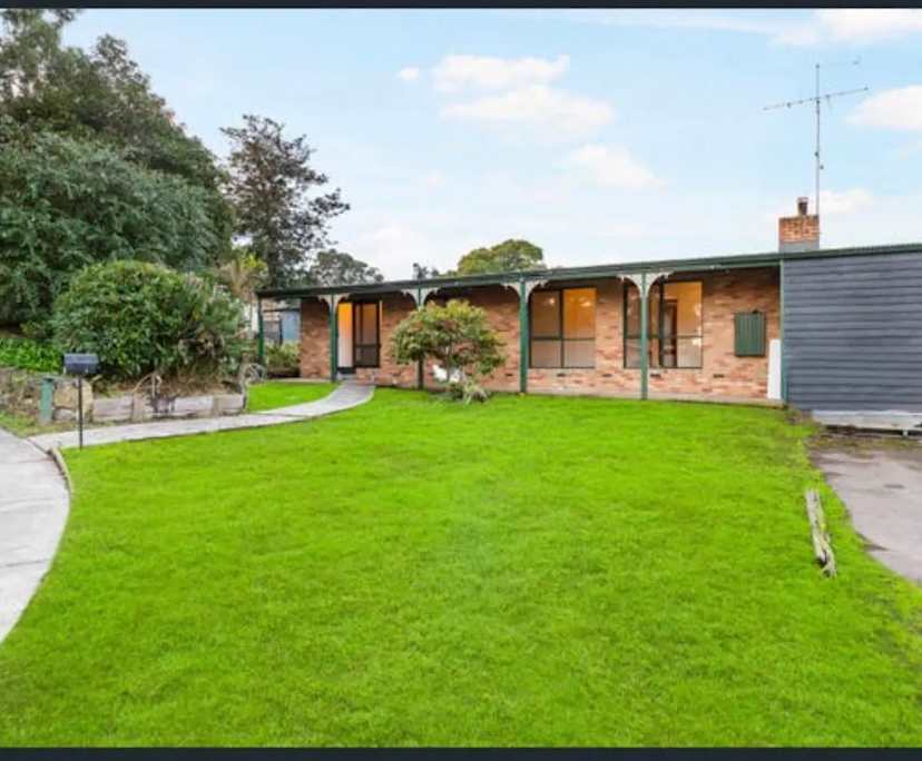 $260, Whole-property, 4 bathrooms, Berwick VIC 3806