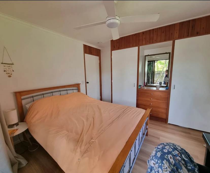 Furnished room in a share house