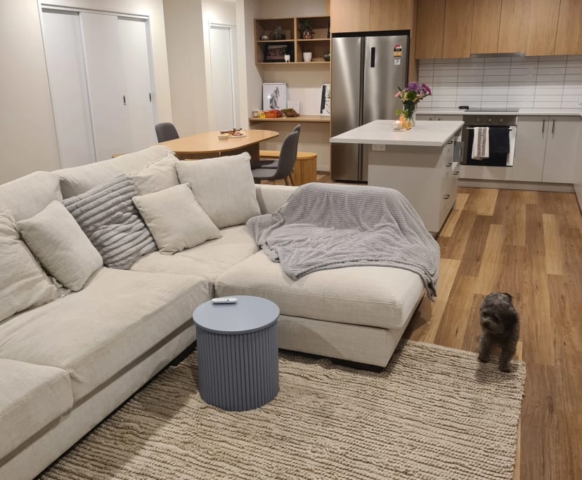 Unfurnished room in a share house