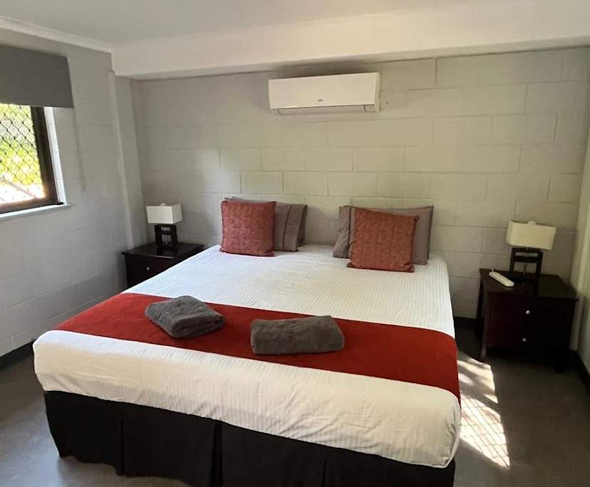 Furnished room with own bathroom