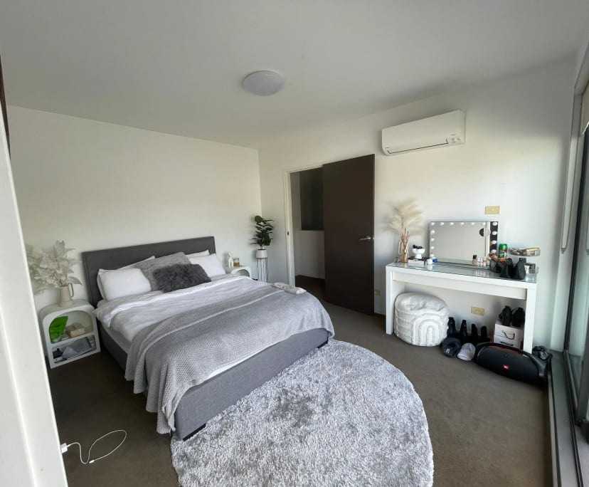 Unfurnished room with own bathroom