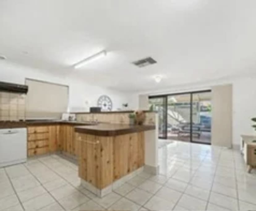 $175, Share-house, 5 bathrooms, Carlisle WA 6101