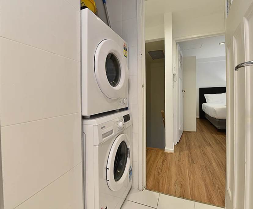 $975, Whole-property, 2 bathrooms, Melbourne VIC 3000