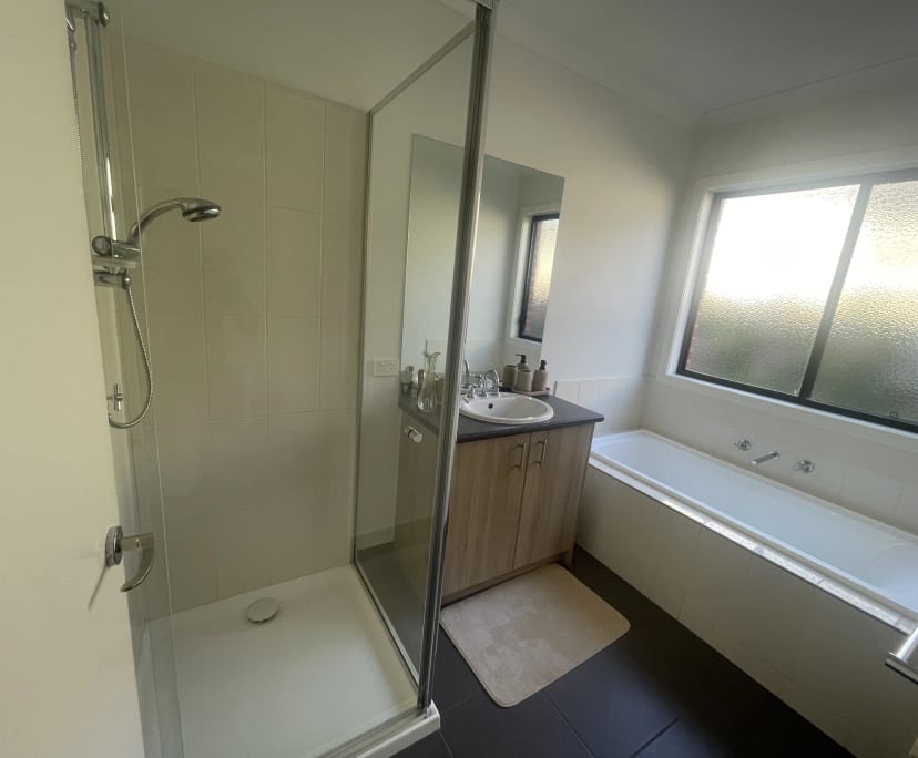 $235, Share-house, 4 bathrooms, Point Cook VIC 3030