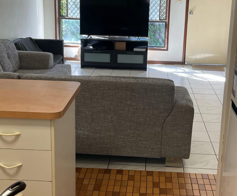 Room in a share house