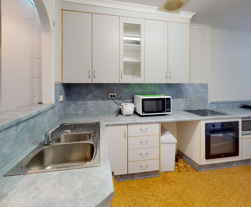 2 Rooms for Rent in Cranbrook, Townsville 180200...