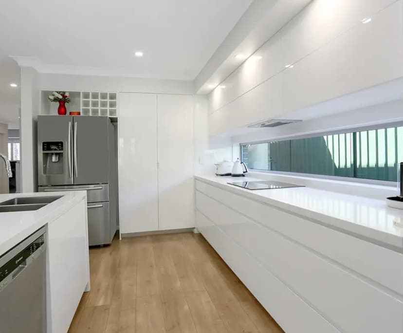 Furnished room with ensuite in a share house