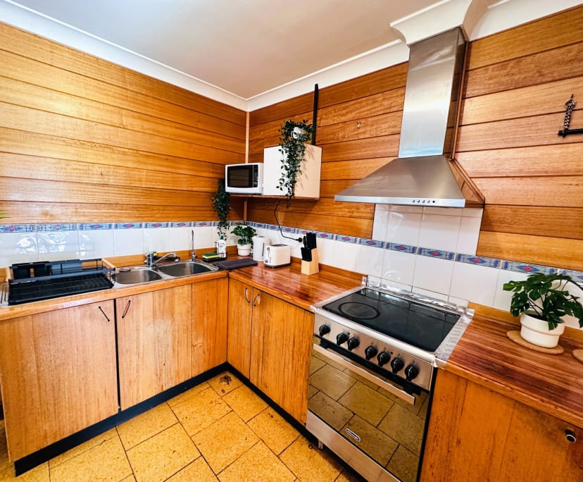 $370, Share-house, 5 bathrooms, Glebe NSW 2037