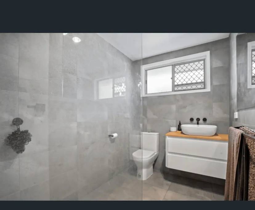 $333, Share-house, 3 bathrooms, Miami QLD 4220