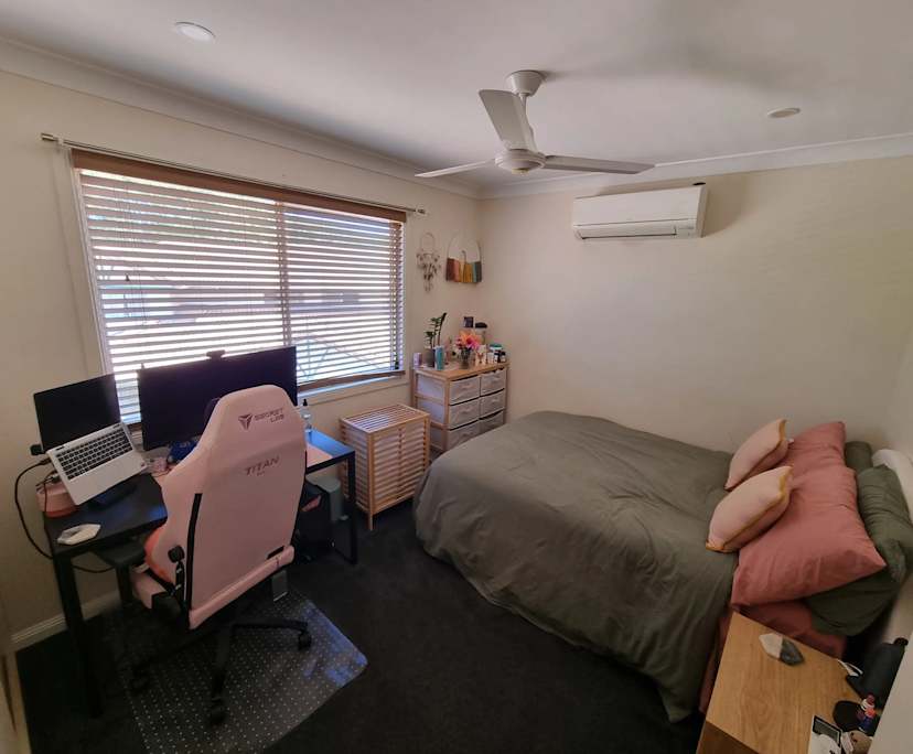 Unfurnished room in a share house