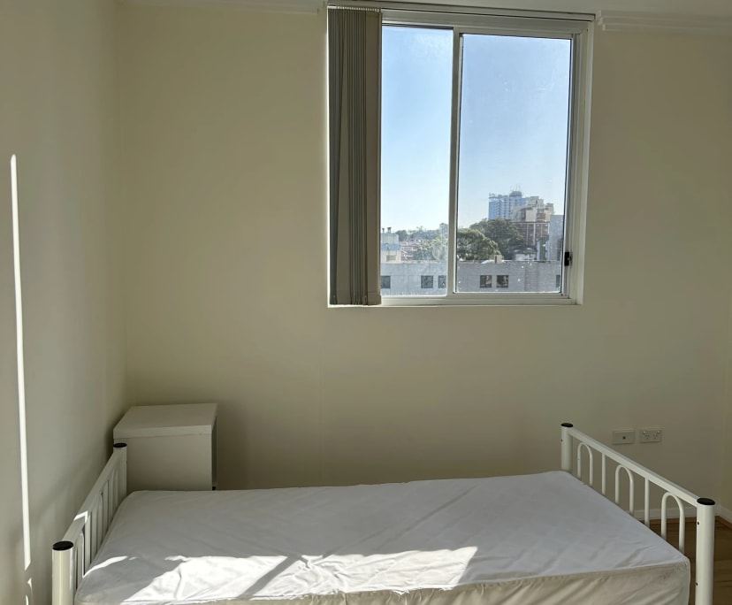 Furnished room in a flatshare
