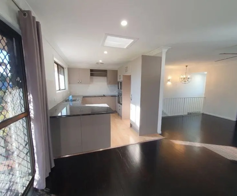 Whole property with 3 rooms for rent