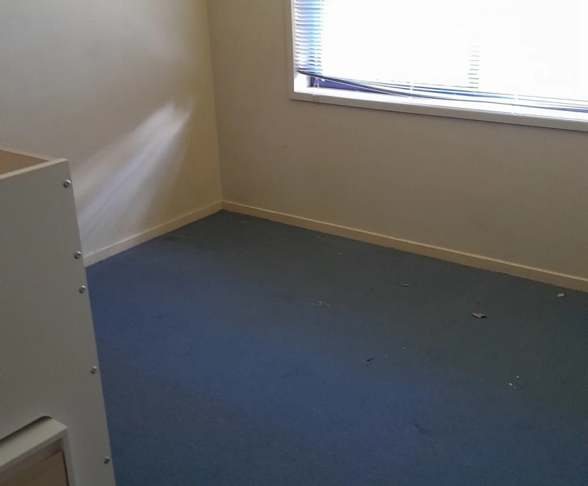Unfurnished room in a share house