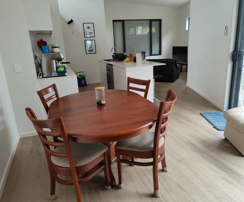 Room for Rent in Hamlyn Heights, Geelong 198, Unf...