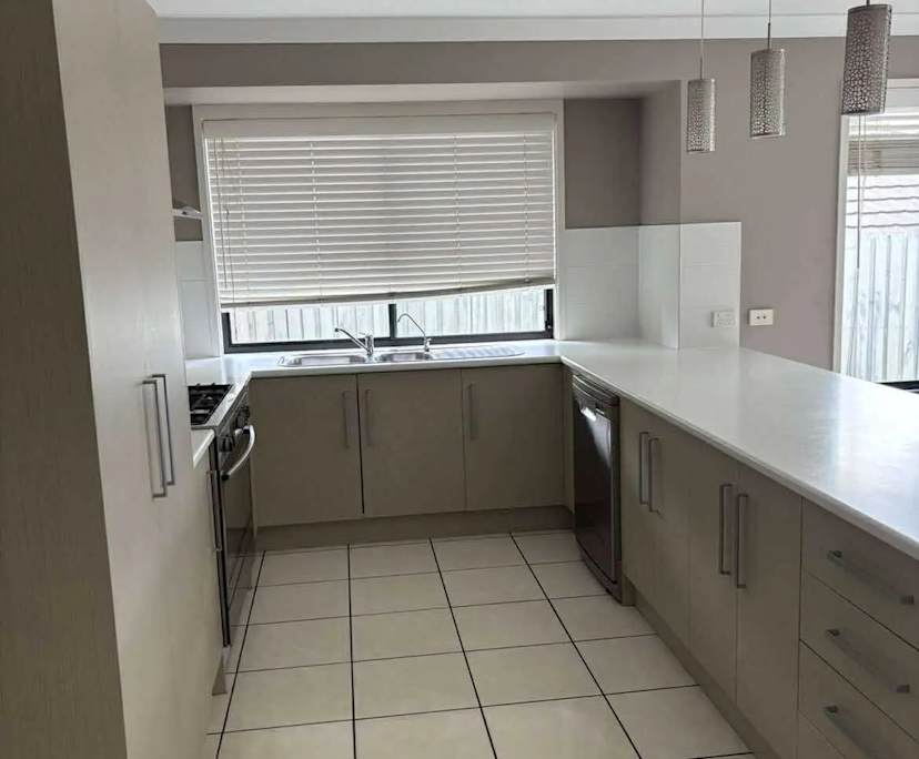 $300, Share-house, 2 rooms, Aberglasslyn NSW 2320, Aberglasslyn NSW 2320