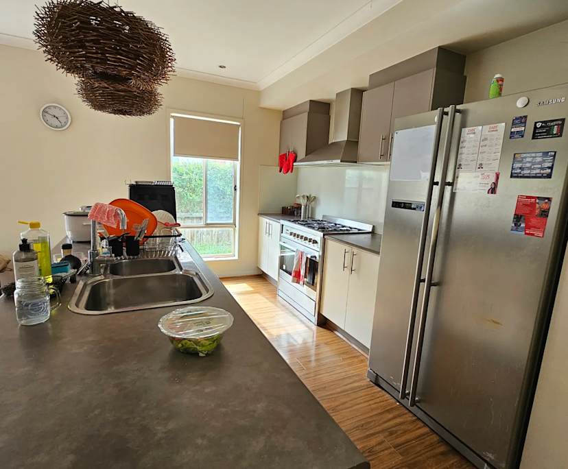 $170, Share-house, 3 bathrooms, Armstrong Creek VIC 3217