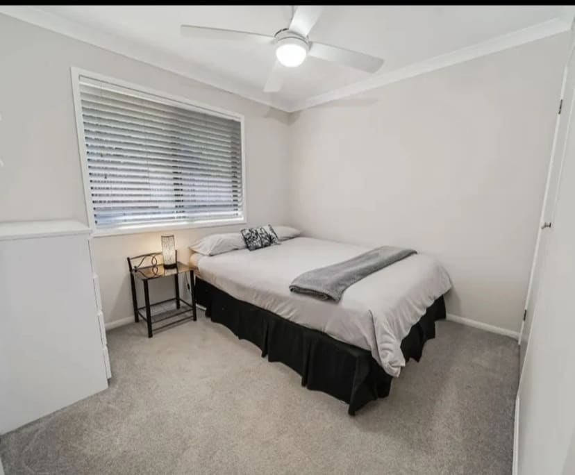 Room for Rent in Mount Warren Park, Brisbane 300,...