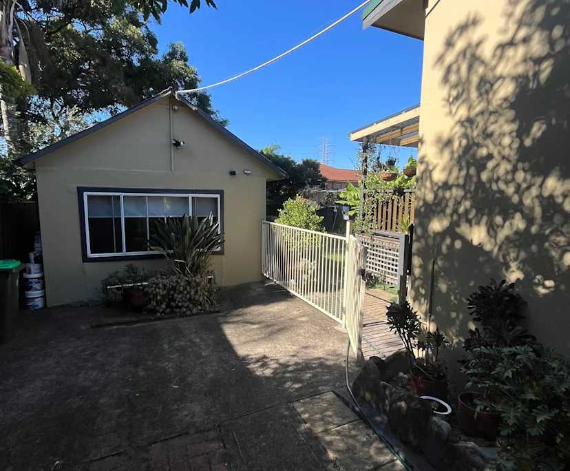Furnished room granny flat for rent