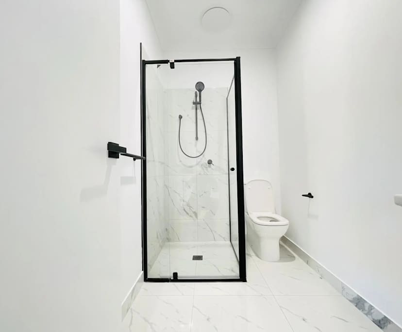 $325, Share-house, 4 bathrooms, Cranbourne West VIC 3977