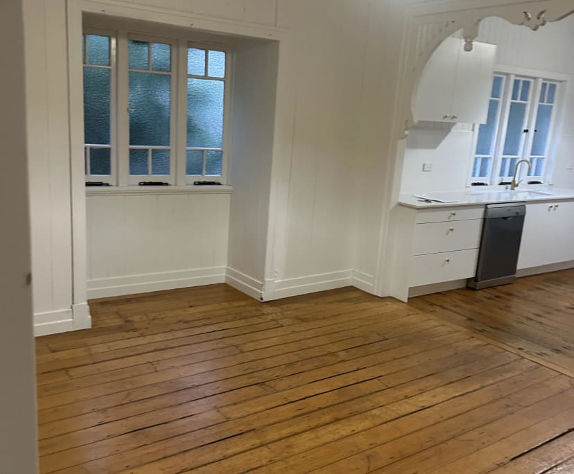 Room in a share house