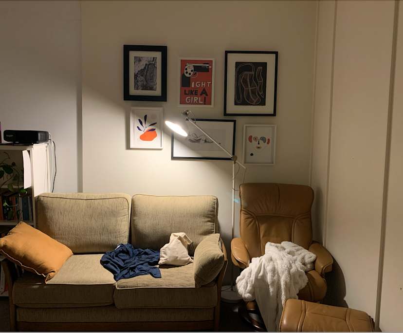 Furnished room in a flatshare