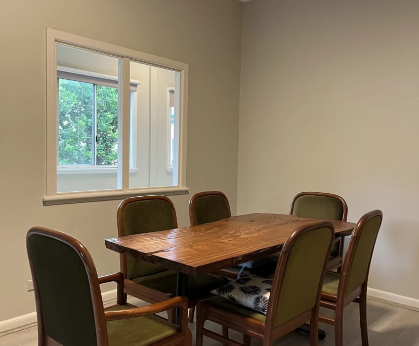Furnished room in a share house