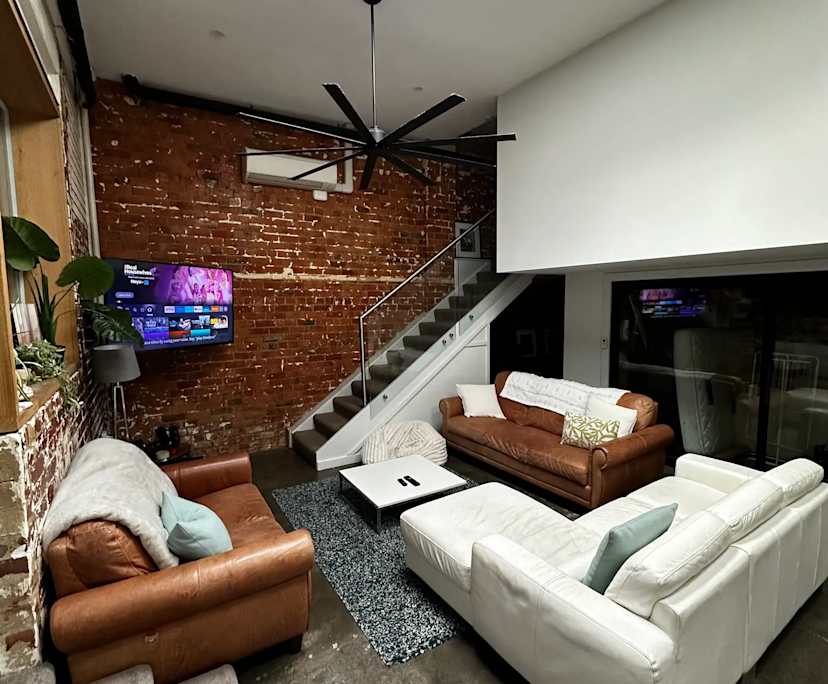 Furnished room with ensuite in a share house