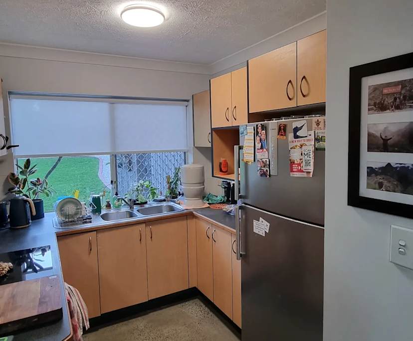 $325, Flatshare, 2 bathrooms, Coorparoo QLD 4151