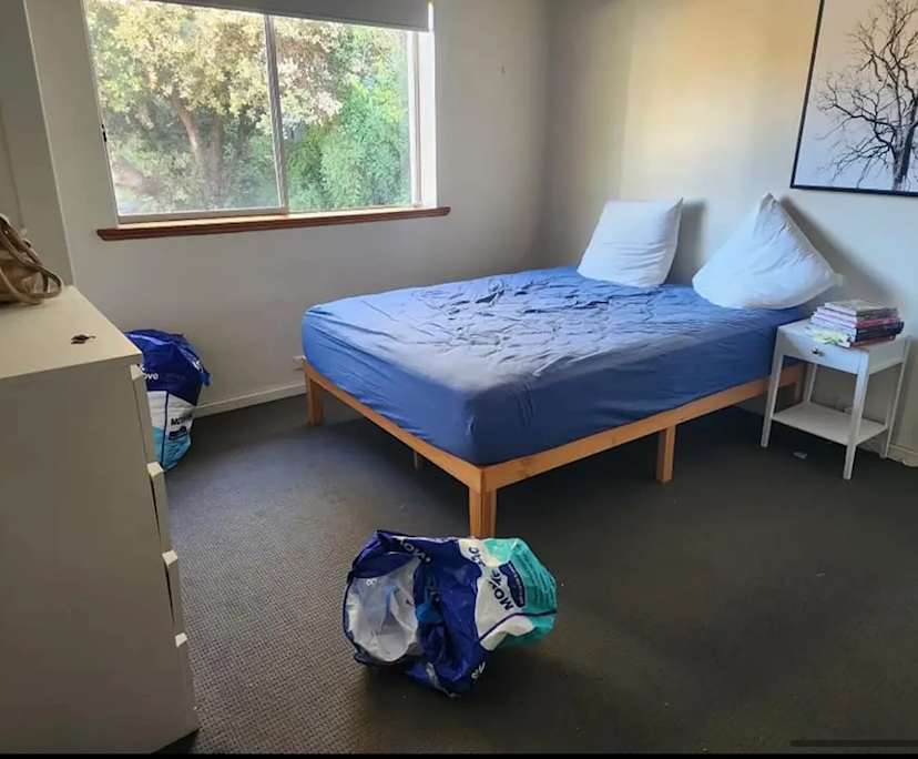 Unfurnished room with own bathroom