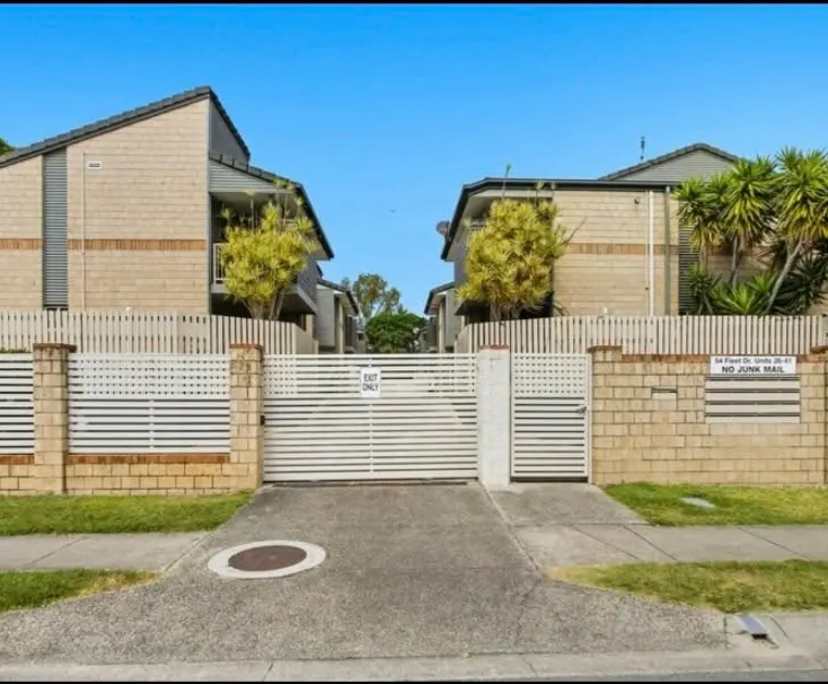 Furnished room with ensuite in a share house