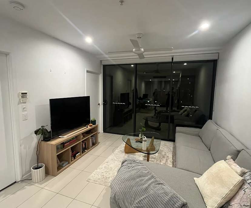 $390, Flatshare, 2 bathrooms, Coorparoo QLD 4151