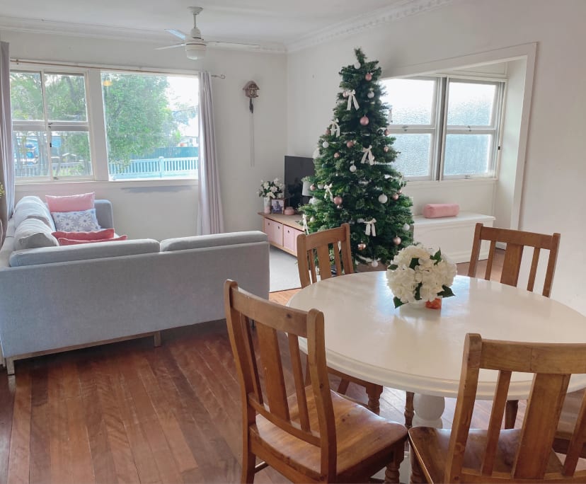 Room in a share house